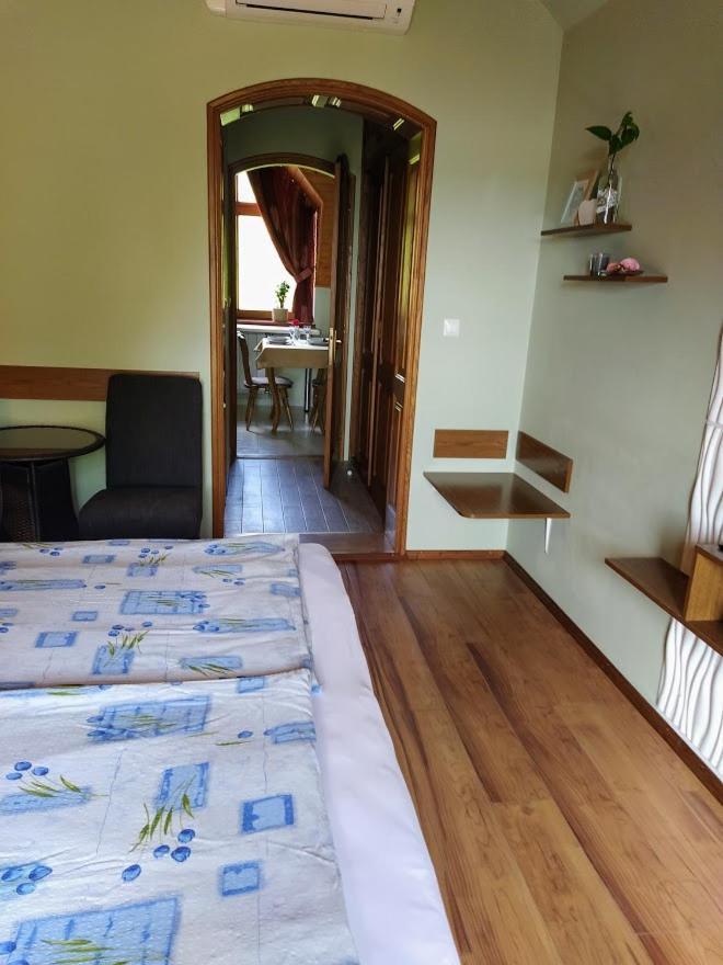 Hotel Bodó Ház Gyenesdiás Esterno foto