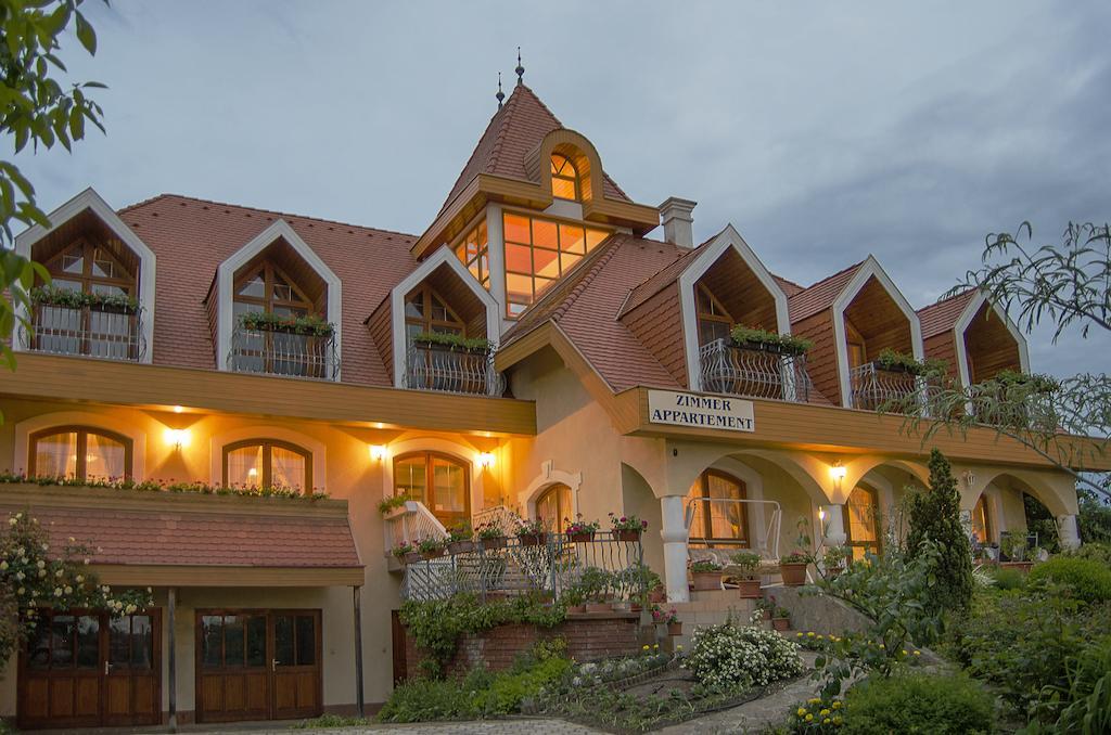 Hotel Bodó Ház Gyenesdiás Esterno foto